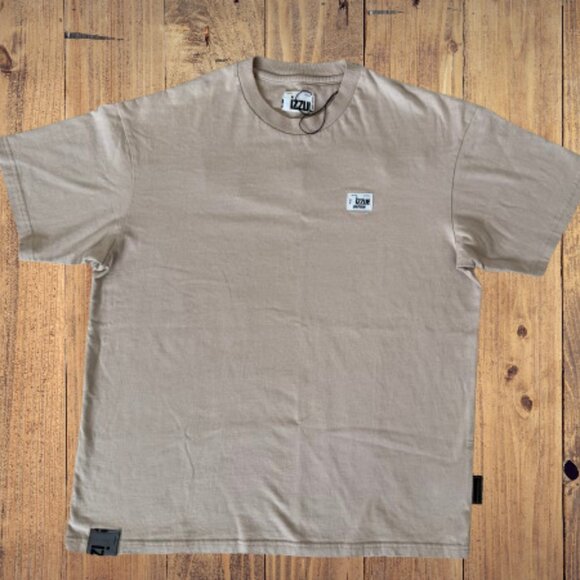 Izzue "Reserved) Embroidered T-Shirt - Picture 1 of 8